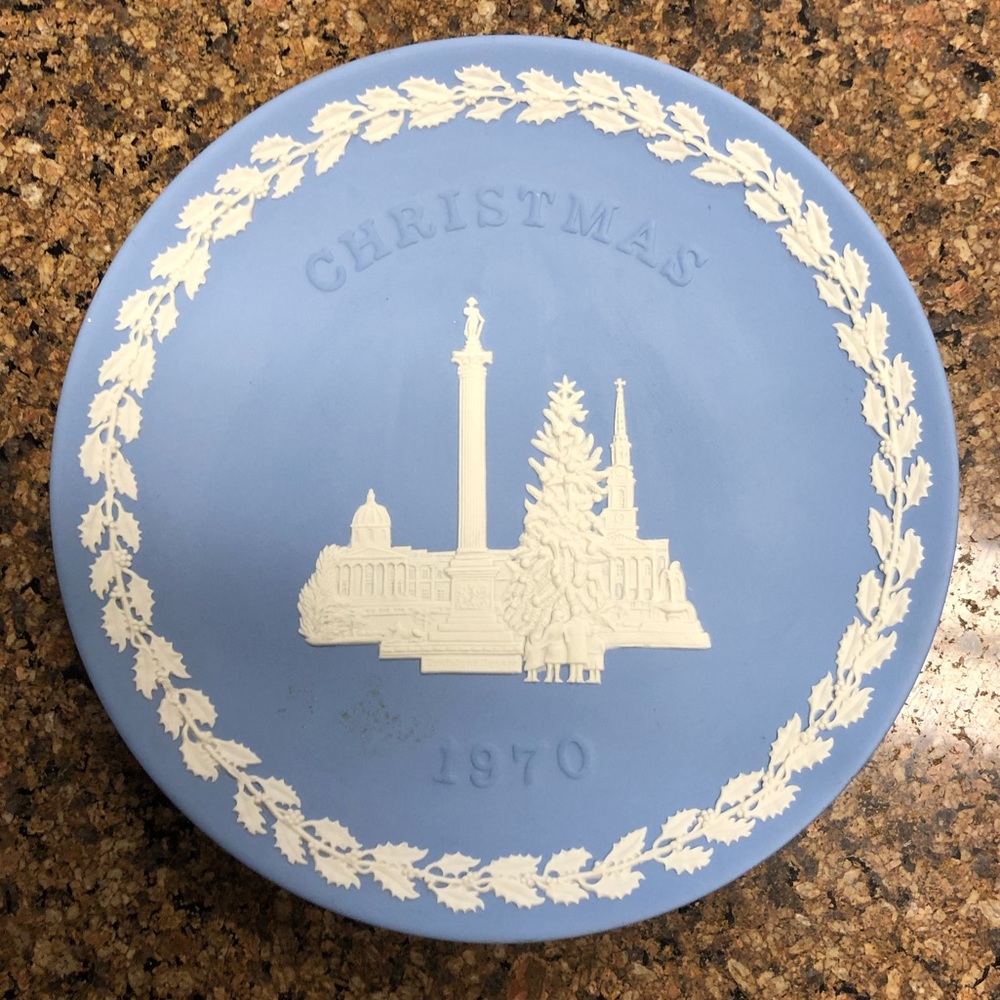 Wedgewood Christmas Collectors plate.